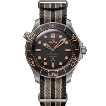 Omega 007*** Edition Seamaster Diver 300M 42 mm, Titan mit NATO-Armband 210.92.42.20.01.001