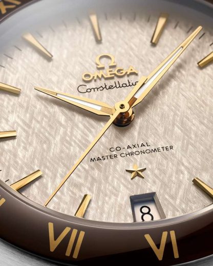 Omega Constellation 41 mm, Stahl - Gelbgold mit Lederarmband 131.23.41.21.06.002 – Bild 3