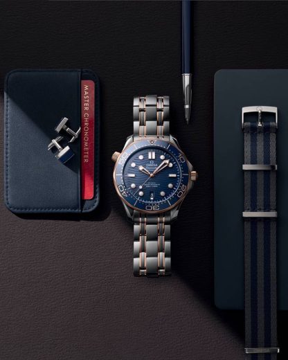 Omega Seamaster Diver 300M 42 mm, Stahl - Sedna™-Gold mit Stahl- und Sedna™-Goldband 210.20.42.20.03.002 – Bild 3