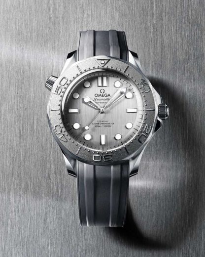 Omega Seamaster Diver 300M 42 mm, Stahl mit Kautschukband 210.32.42.20.06.002 – Bild 3