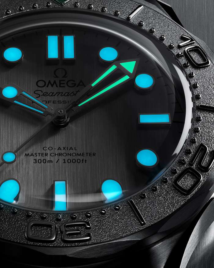 Omega Seamaster Diver 300M 42 mm, Stahl mit Kautschukband 210.32.42.20.06.002 – Bild 4