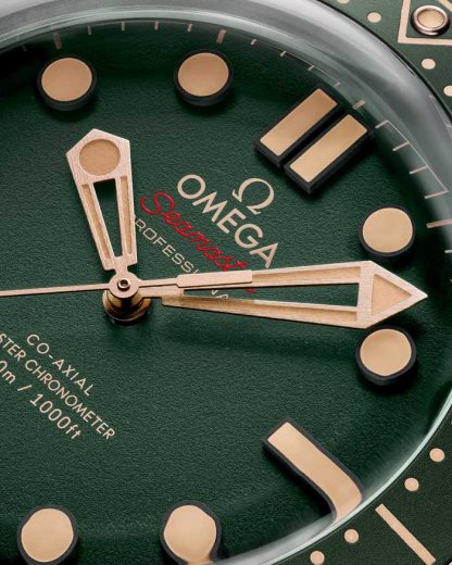 Omega Seamaster Diver 300M 42 mm, Titan - Bronze-Gold mit Titanband 210.90.42.20.10.001 – Bild 5