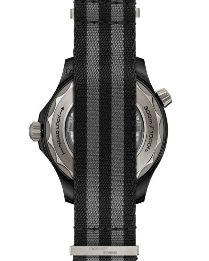 Omega Seamaster Diver 300M 43,5 mm, Schwarze Keramik mit NATO-Armband 210.92.44.20.01.002 – Bild 2