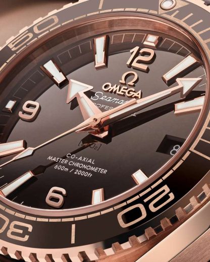 Omega Seamaster Planet Ocean 600M 39,5 mm, Sedna™-Gold mit Lederarmband mit Innenseite aus Kautschuk 215.63.40.20.13.001 – Bild 3