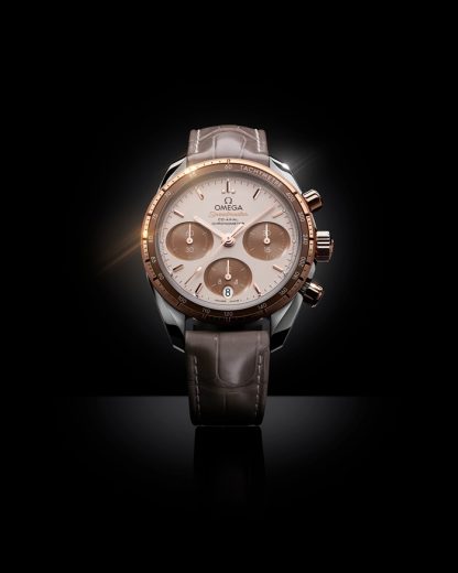 Omega Speedmaster 38 38 mm, Stahl - Sedna™-Gold mit Lederarmband 324.23.38.50.02.002 – Bild 3