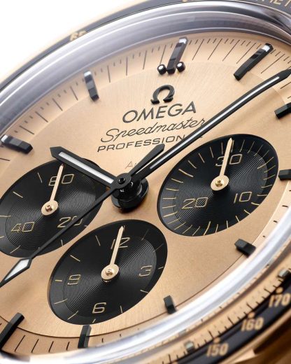 Omega Speedmaster Moonwatch Professional 42 mm, Moonshine™-Gold mit Moonshine™-Gold 310.60.42.50.99.002 – Bild 3